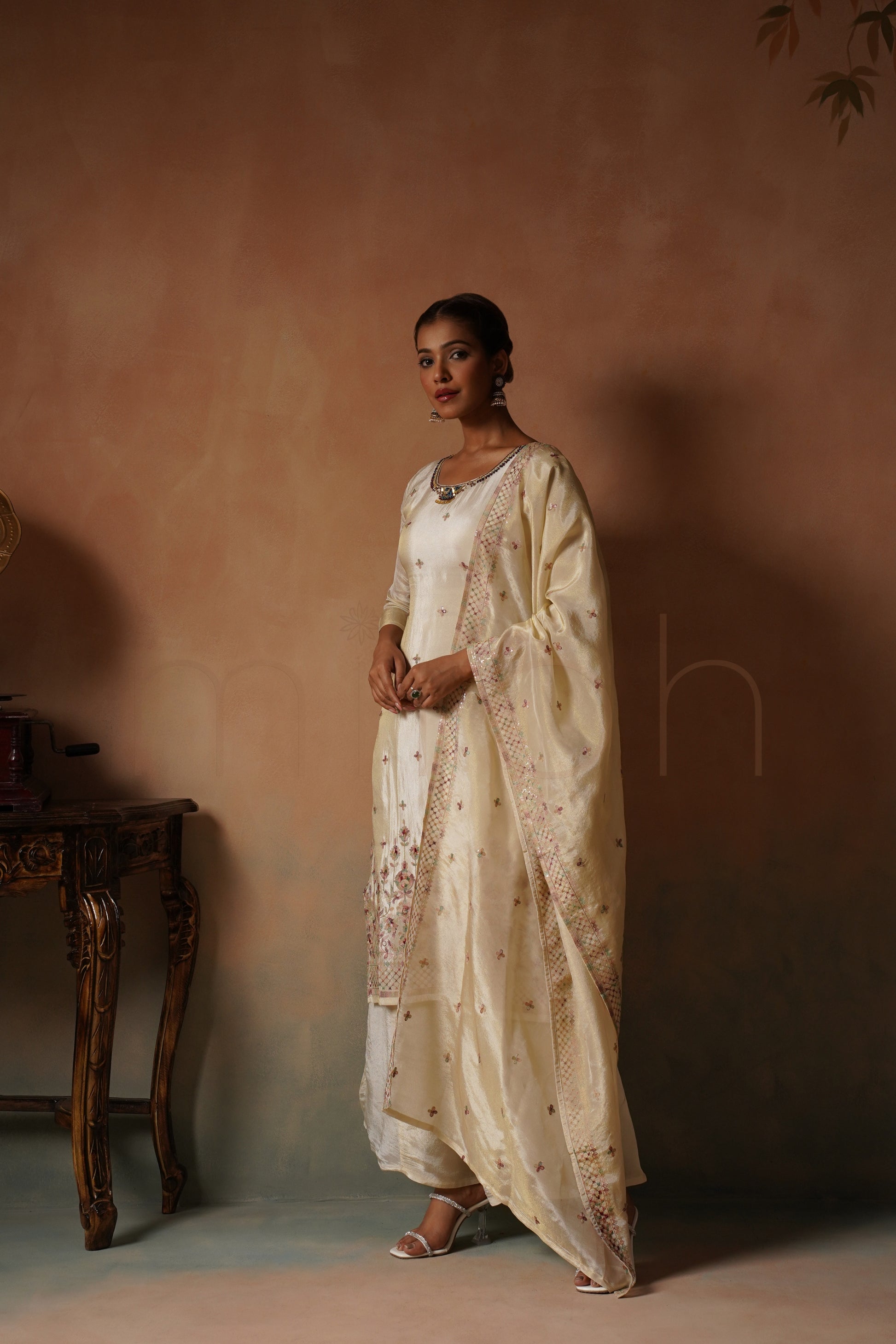 Off-White Shimmer Embroidered Suit Set