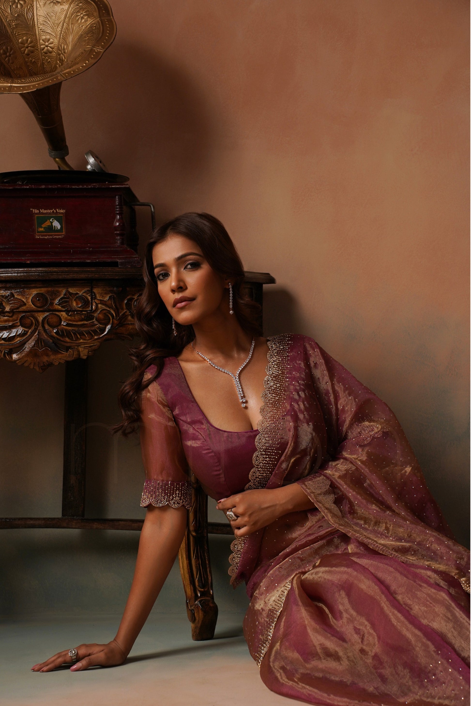 Royal Wine Dust Saree With Scalloped Border