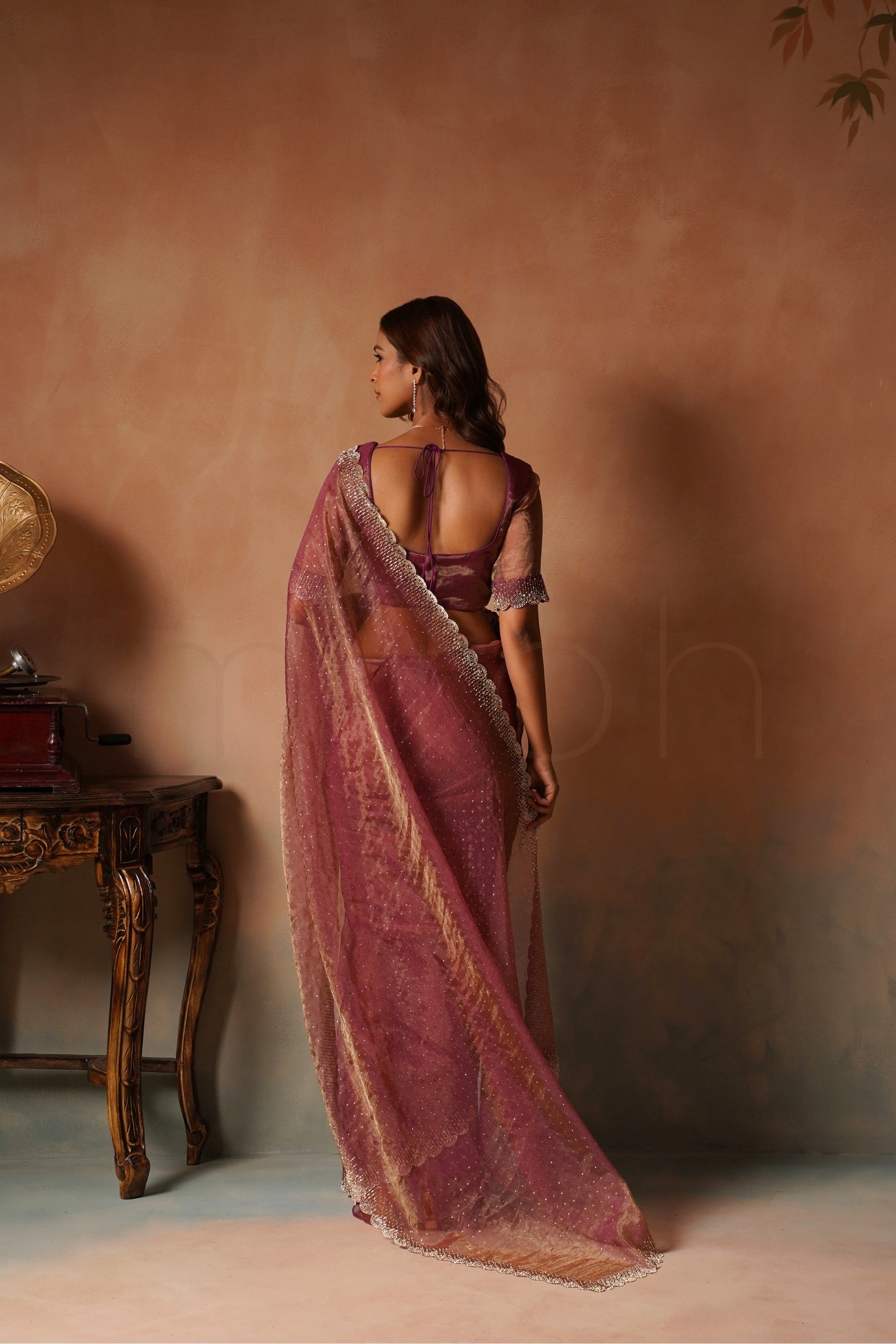 Royal Wine Dust Saree With Scalloped Border
