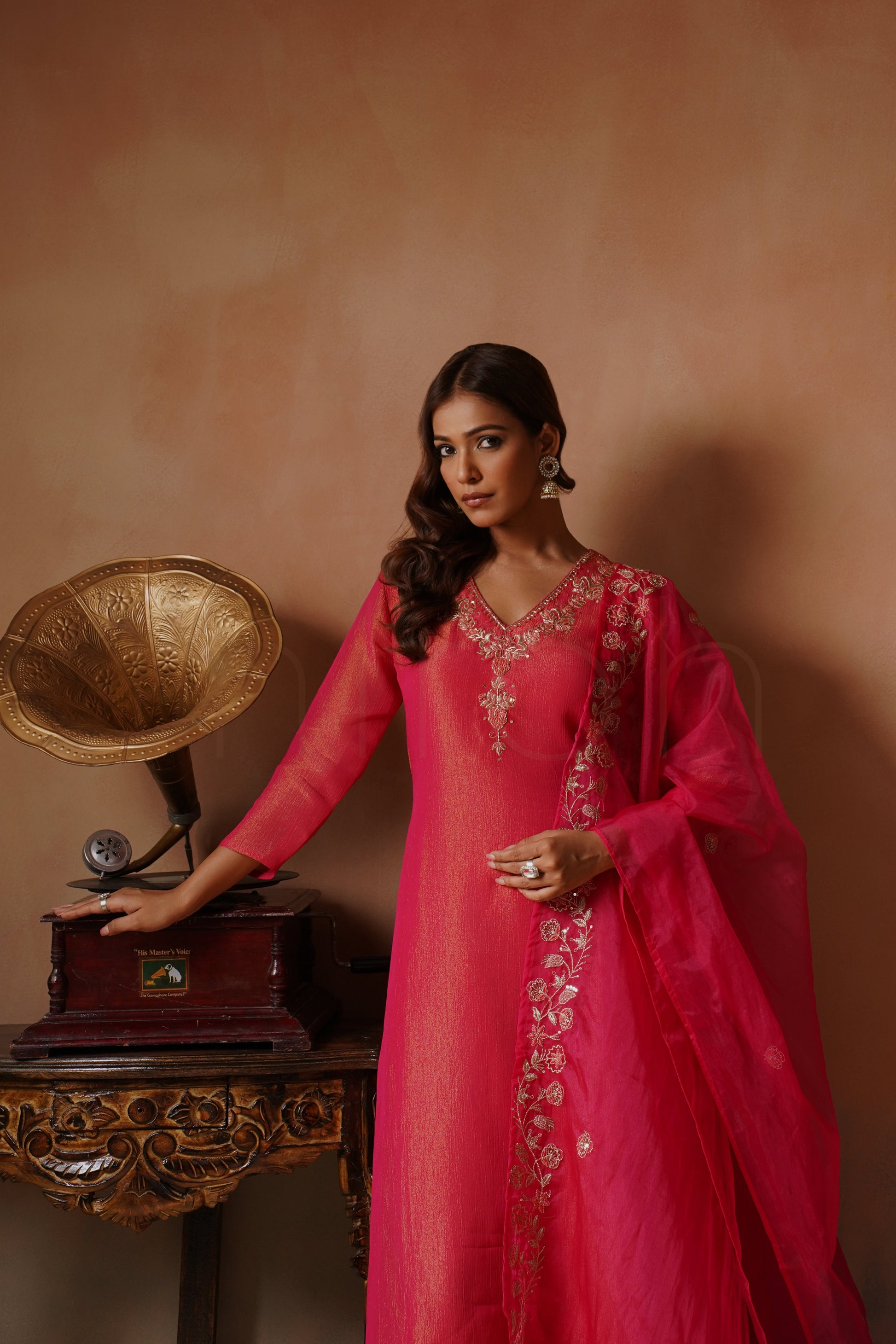 Ruby Pink Shimmer Crushed Tissue Embroidered Kurti Set