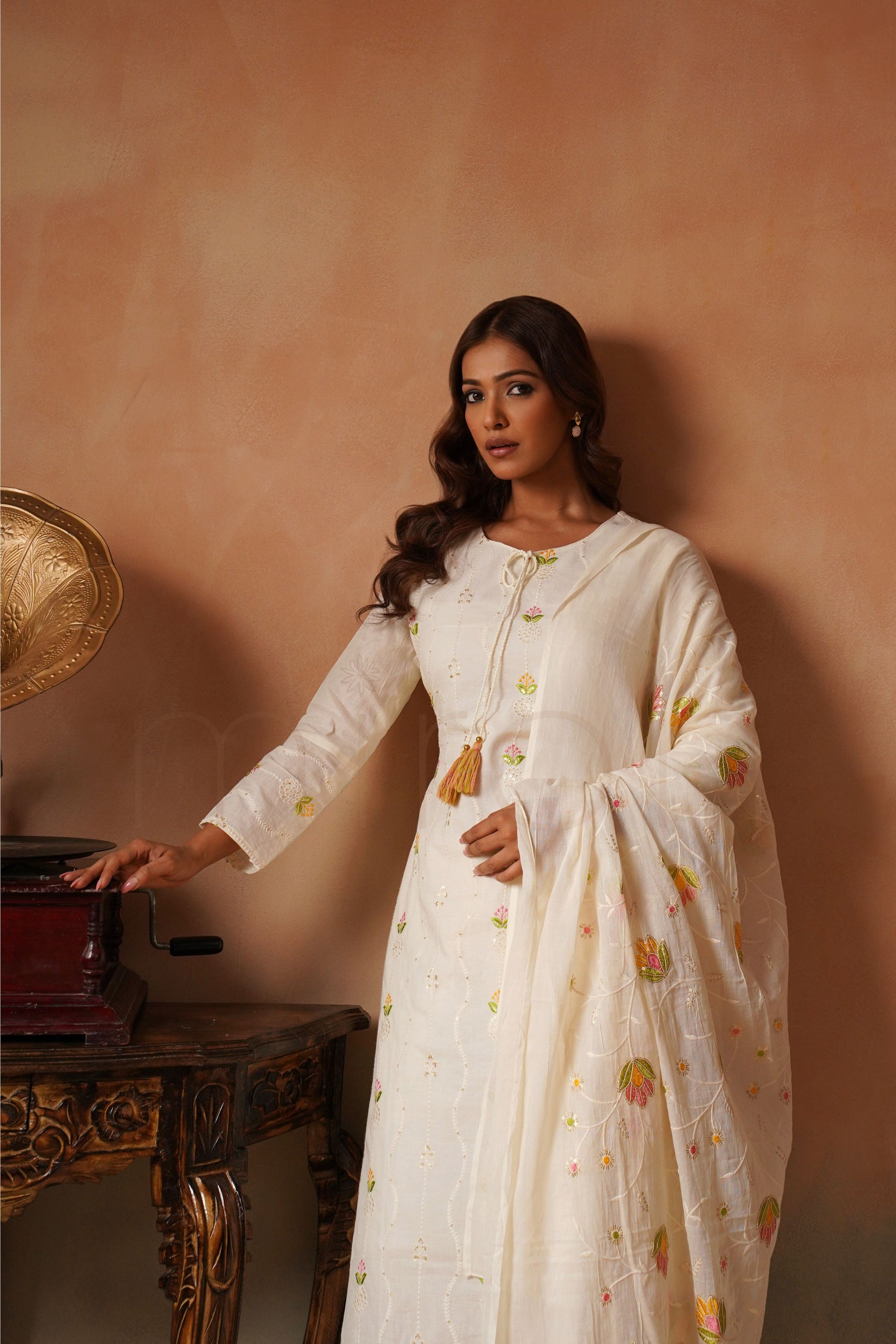 Off-White Embroidered Kurta Set